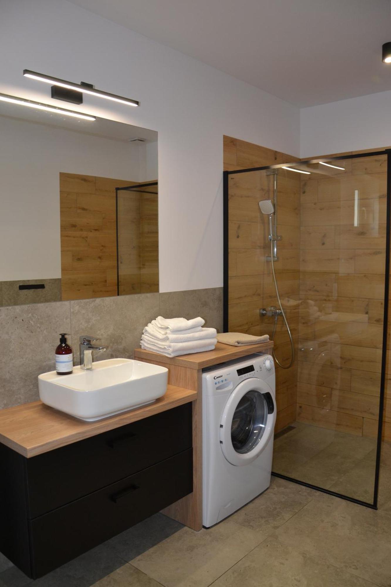 Apartamenty Na Ceglanej Oświęcim Esterno foto