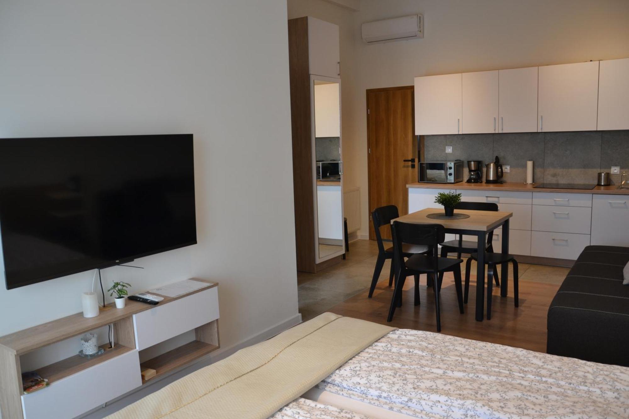 Apartamenty Na Ceglanej Oświęcim Esterno foto